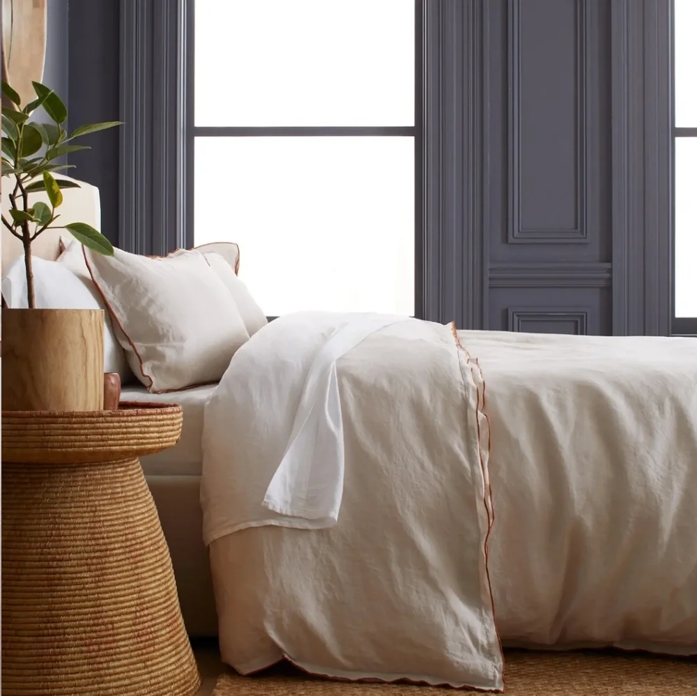 NWOT! Quince Linen Embroidered Edge Duvet Cover! Full/ Queen! (822)